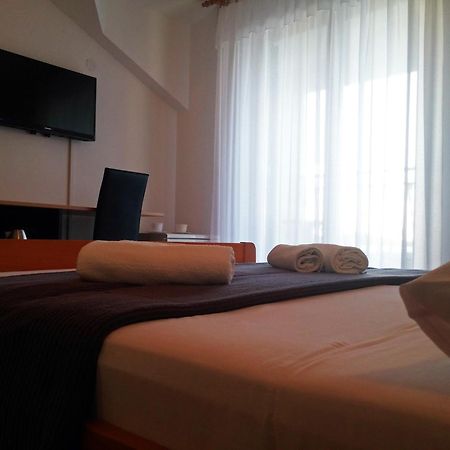 Apartments&Rooms Saric Jadrija Buitenkant foto